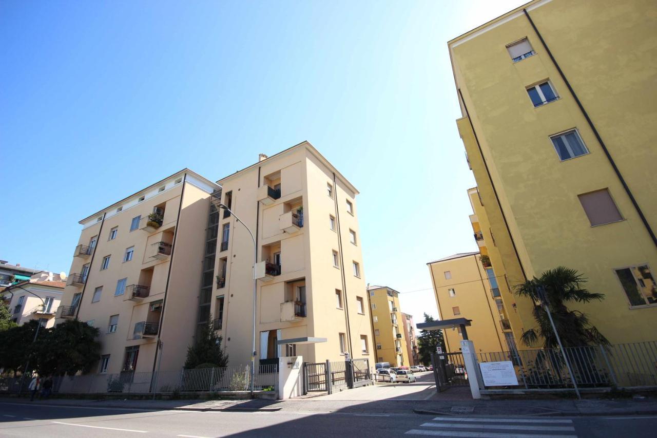 Case Vr Holiday Attico Di Lino Verona Bagian luar foto